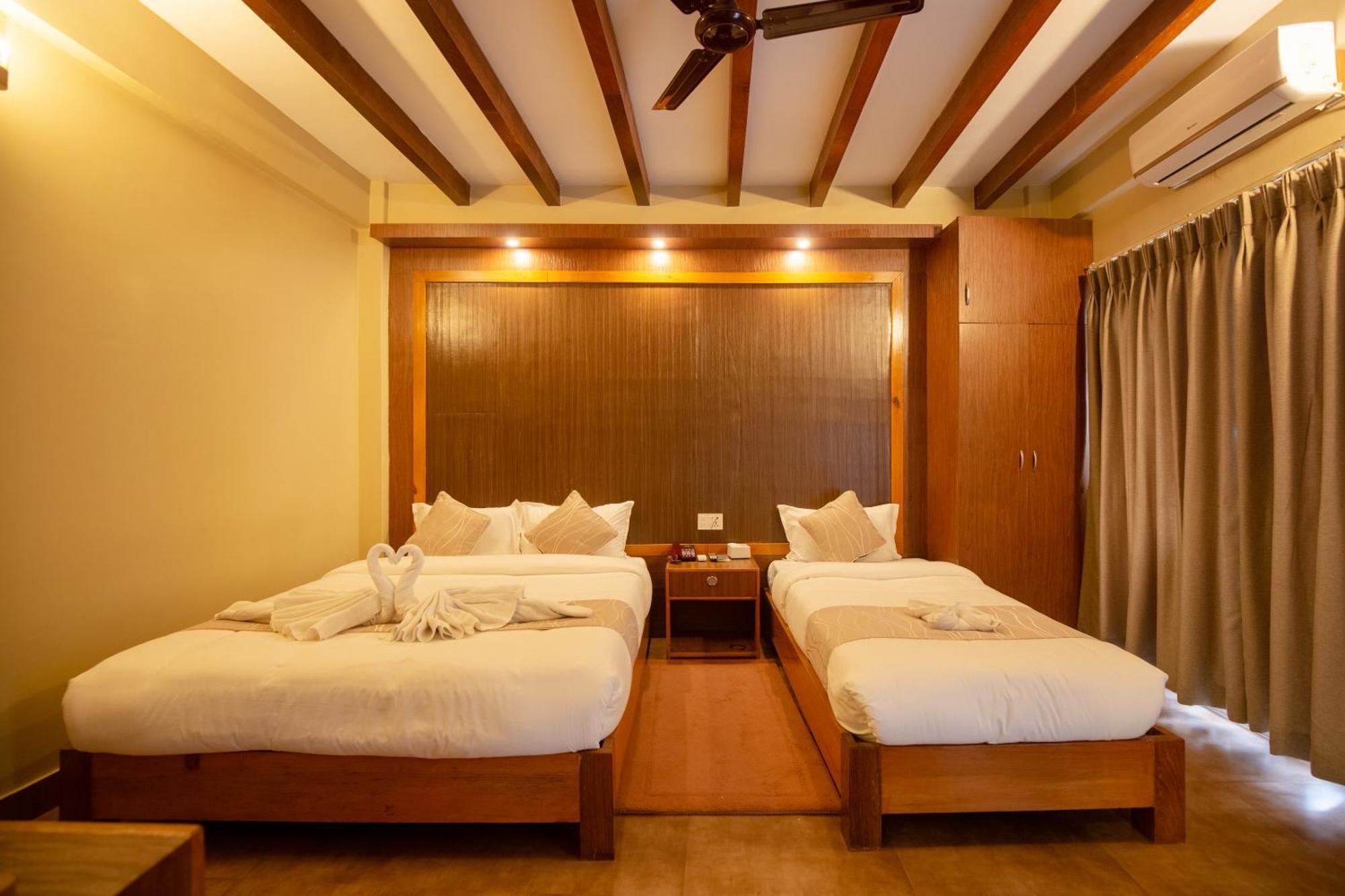 Paradise Boutique 3*